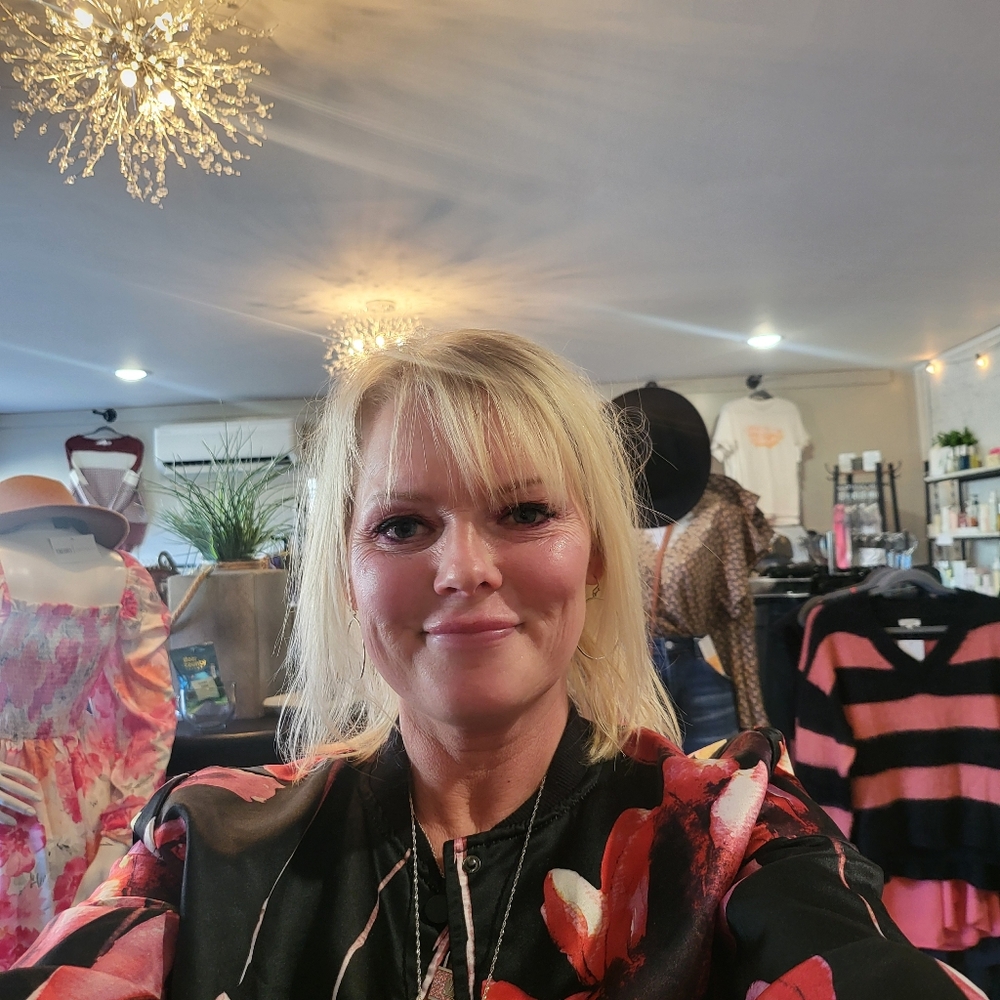 Meet your Posher, Leanne